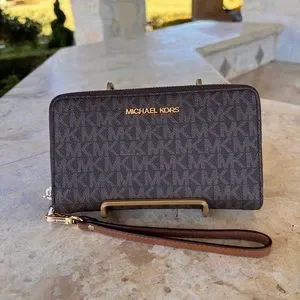 Michael Kors Adina Md signature backpack/wallet options brown signature Michael Kors | Bags | Michael Kors Adina Md Signature  main image 2